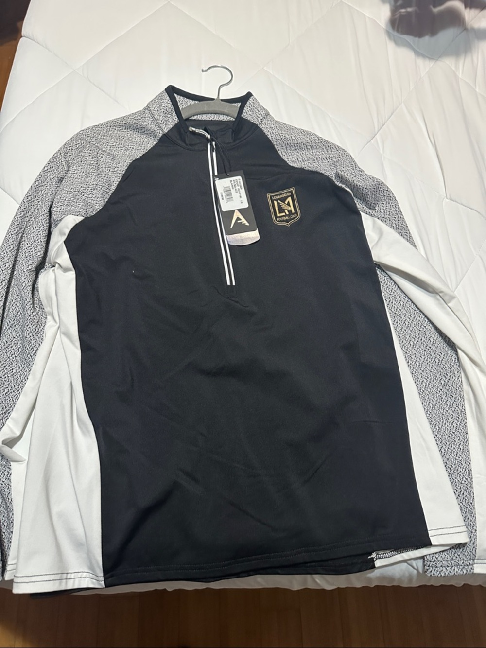 Men’s Black & White Quarter-Zip Turtleneck Pullover